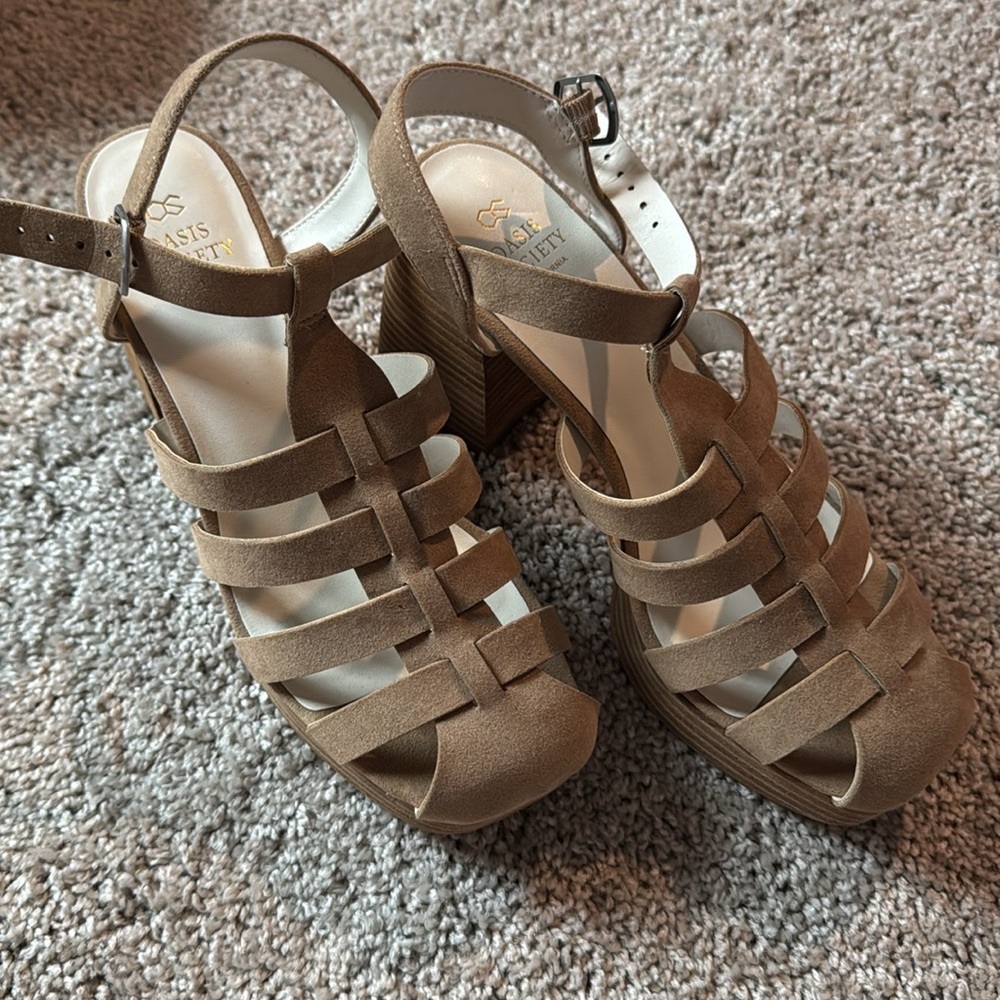 Oasis Society Women’s shoes 8.5